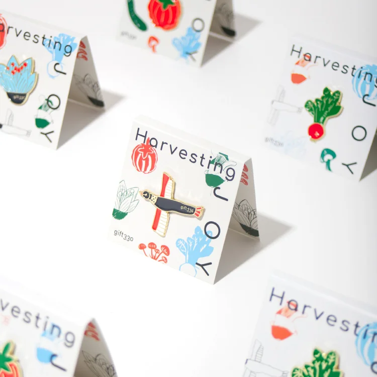 gift330 - Harvesting Joy Pin (Beetroot)